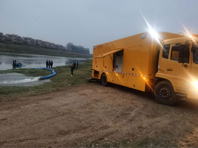 子母式3000方排水車