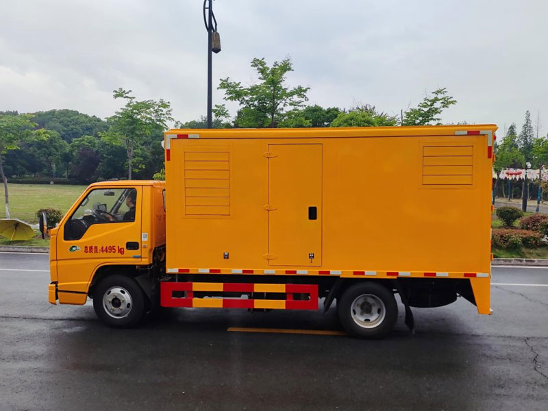江鈴20-30KW電源車(chē)