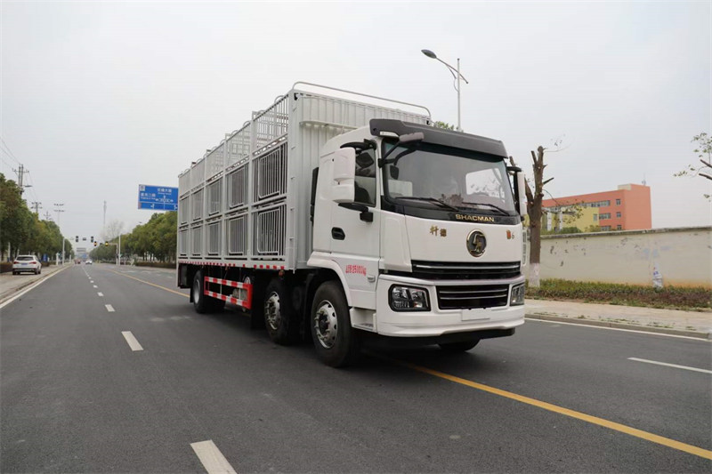 陜汽翼6小三軸畜禽車新品推薦