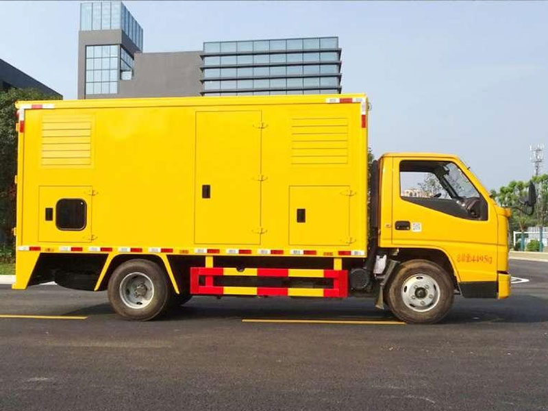 江鈴順達50-100KW電源車