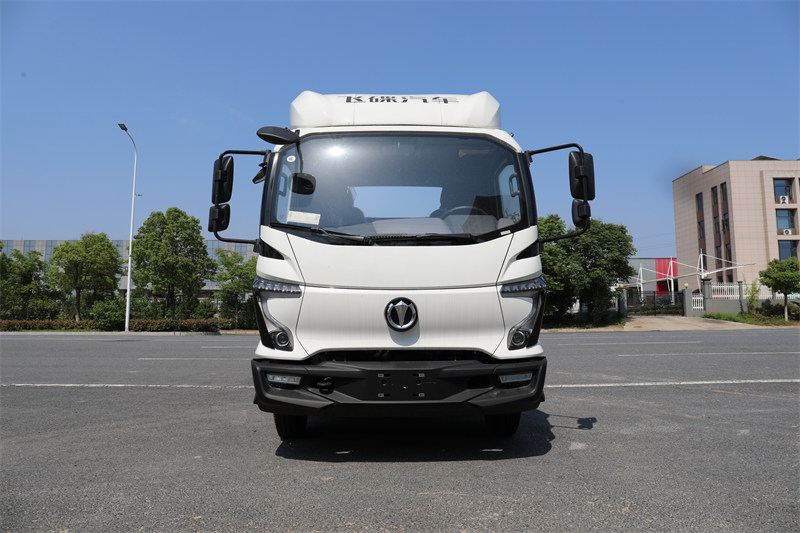 飛碟車EW5純電動冷藏車續(xù)航里程無憂