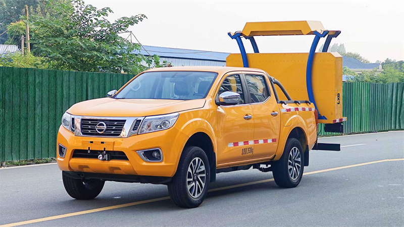 日產(chǎn)皮卡防撞緩沖車190馬力國(guó)六B發(fā)動(dòng)機(jī)
