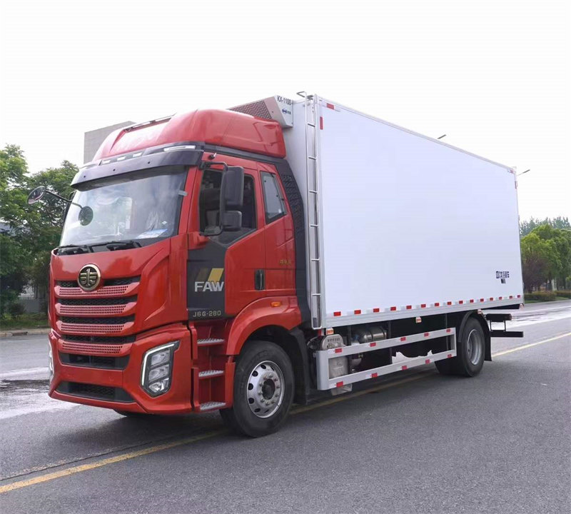 國(guó)六解放J6G冷藏車280馬力