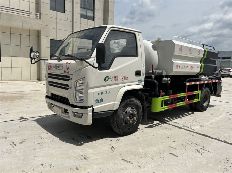 江鈴清洗吸污車22年可下地下室準(zhǔn)新車