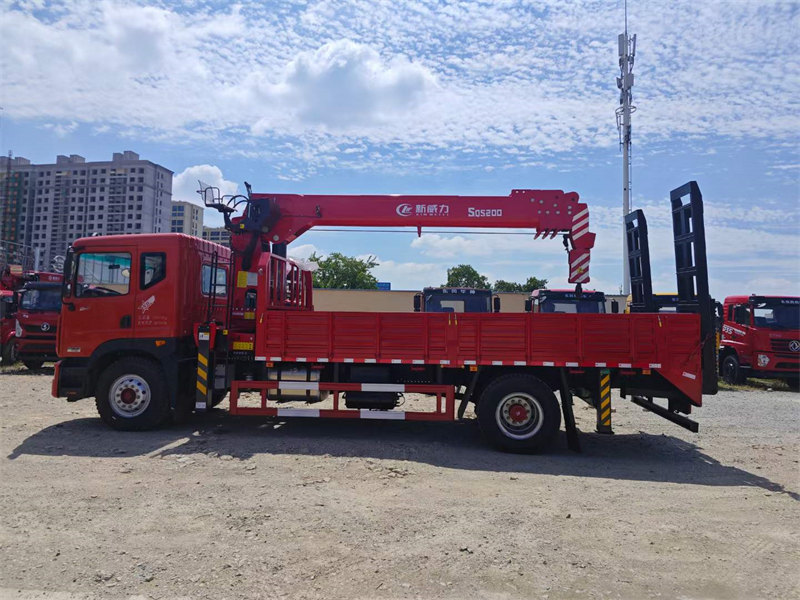 東風(fēng)D9帶爬梯新威力8噸隨車吊今日推薦