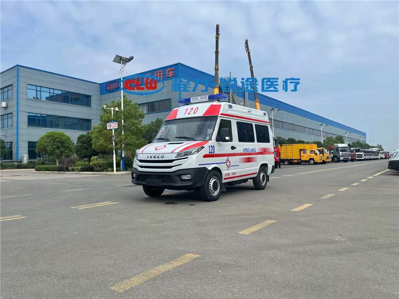 依維柯全新得意A35救護(hù)車(chē)煥新上市