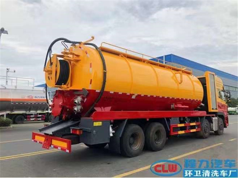東風(fēng)天龍清洗吸污車東風(fēng)465馬力國六發(fā)動機