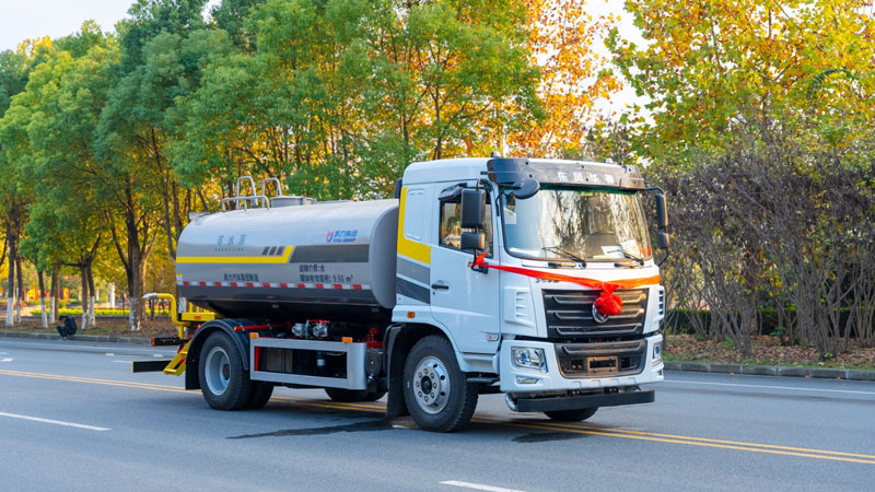 玉柴165馬力12方東風華神KL5灑水車