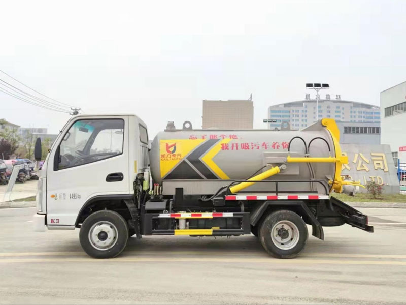 國(guó)六2方凱力風(fēng)牌凱馬吸污車
