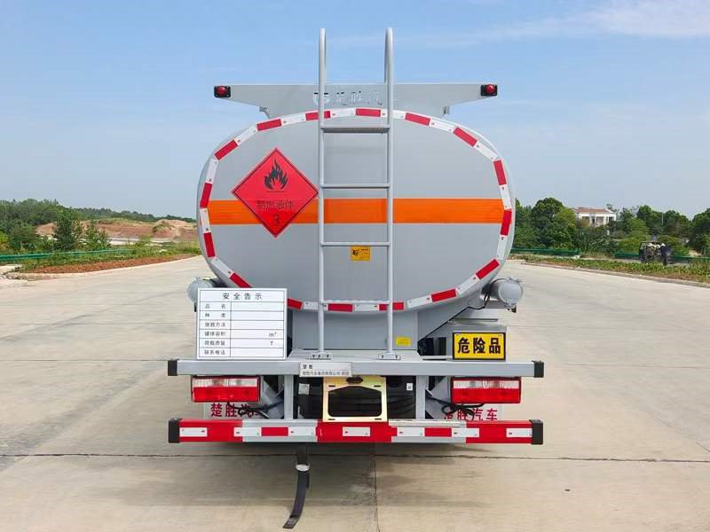 東風(fēng)福瑞卡10.1方加油車評測底盤扎實(shí)上裝可靠