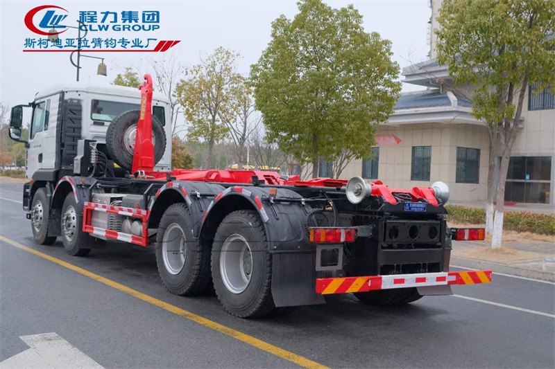 重汽汕德卡8*4勾?垃臂?圾車評測德國曼340馬力