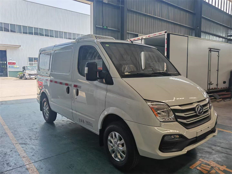 上汽大通V80冷藏車評測短軸矮底面包冷藏車
