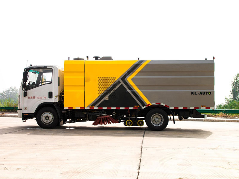 國(guó)六CLW五十鈴洗掃車(chē)清水箱4方污水箱5方