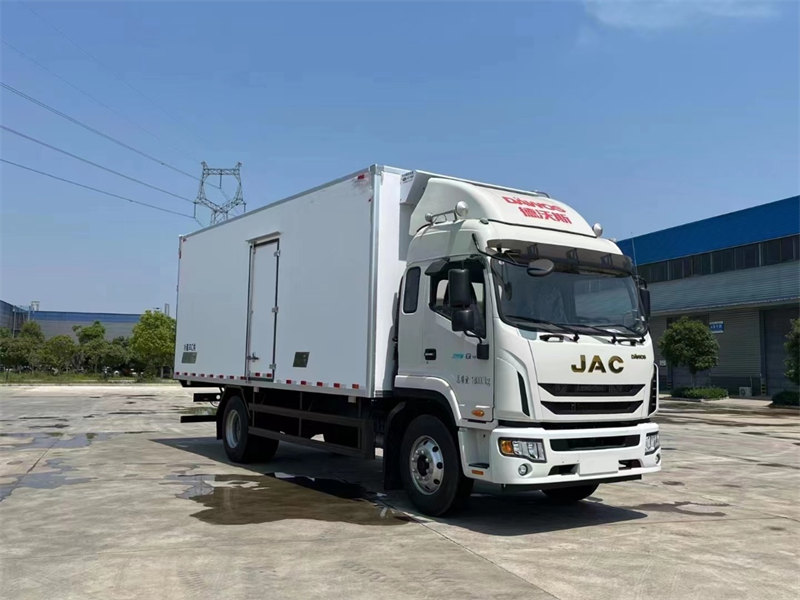 6米8江淮德沃斯Q9冷藏車評(píng)測(cè)九月鉅惠可上京牌