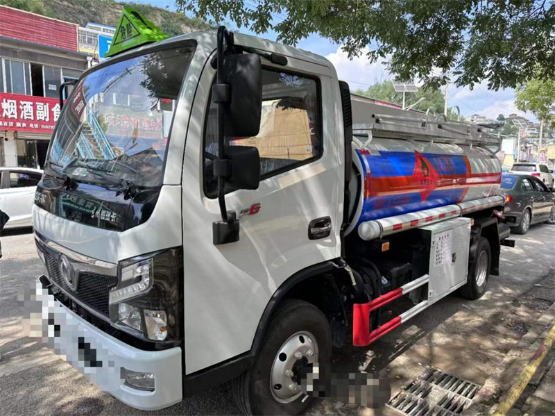 二手國六東風(fēng)福瑞卡油罐車出售價格9.?萬