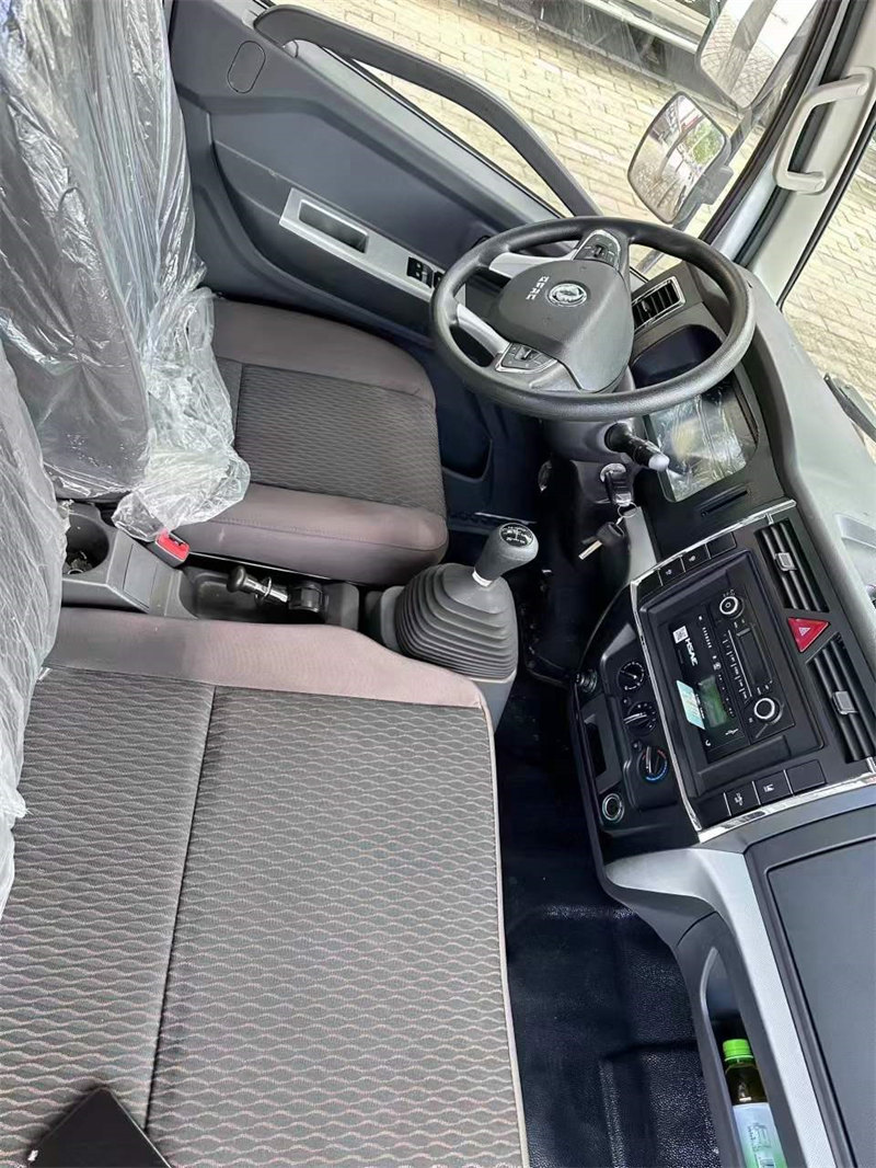二手國六東風(fēng)福瑞卡油罐車出售價格9.?萬