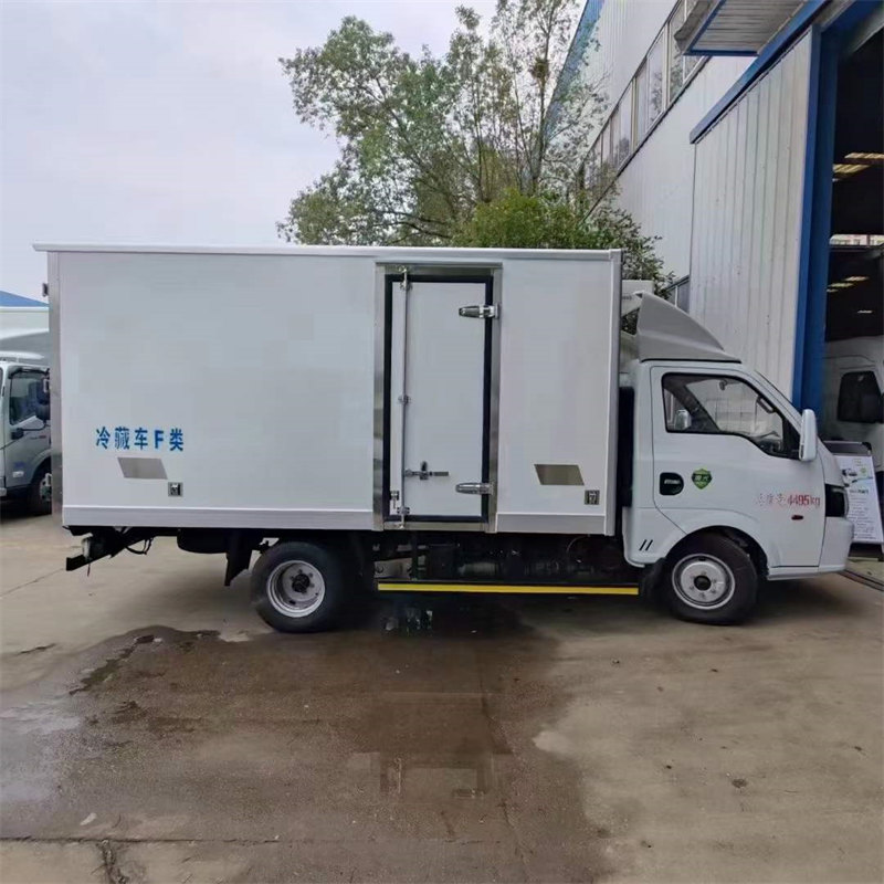 東風(fēng)途逸柴油國六冷藏車評(píng)測(cè)藍(lán)牌性價(jià)高