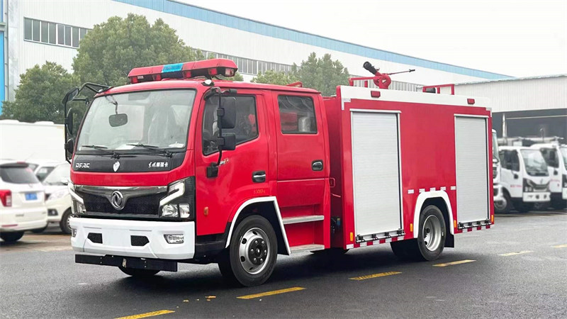 東風(fēng)大福瑞卡（國(guó)六）4噸水罐消防車評(píng)測(cè)云內(nèi)170馬力