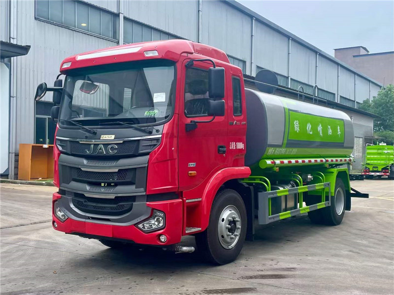 江淮格爾15方灑水車(chē)發(fā)往安徽云內(nèi)220馬力4500軸距