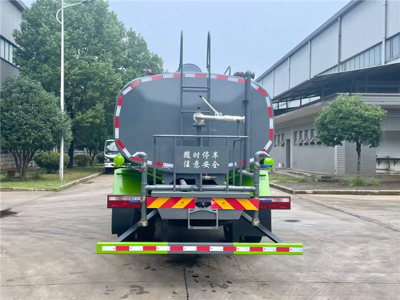 江淮格爾15方灑水車(chē)發(fā)往安徽云內(nèi)220馬力4500軸距