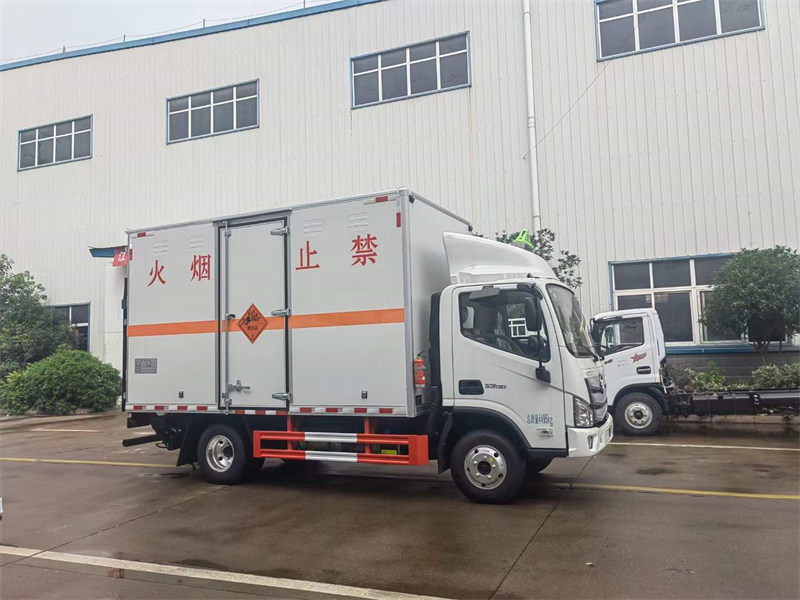 福田歐馬可爆破器材運輸車公告已完善帶導(dǎo)流罩