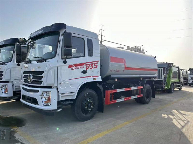 東風(fēng)D3S12方灑水車廠家特價(jià)現(xiàn)車