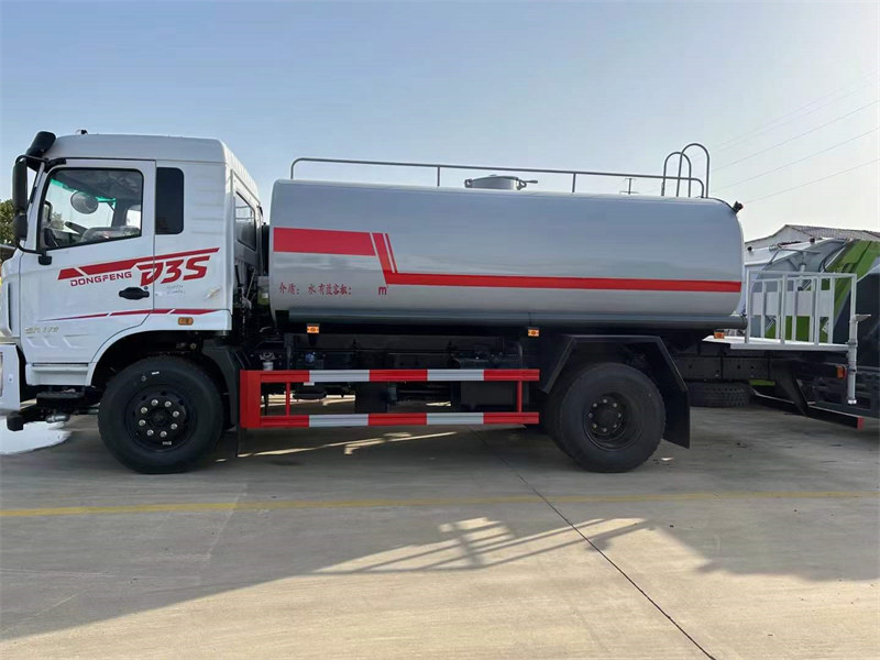 東風(fēng)D3S12方灑水車廠家特價(jià)現(xiàn)車
