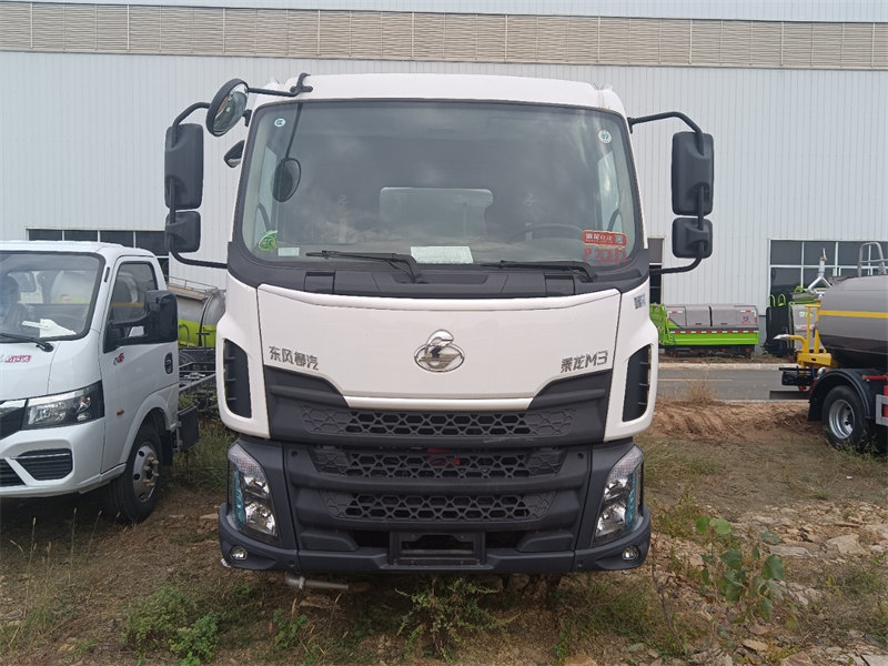 柳汽12方灑水車廠家現(xiàn)車出售價(jià)格實(shí)惠