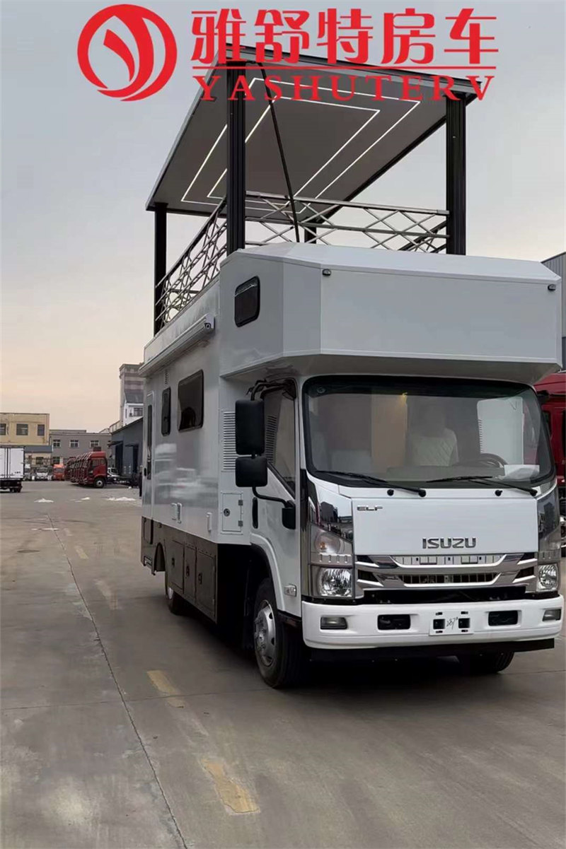 五十鈴700P升降頂帶側(cè)拓展房車(chē)現(xiàn)車(chē)價(jià)格