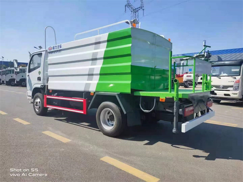 藍(lán)牌現(xiàn)車防疫消毒灑水車年底放大招包上戶隨定隨走