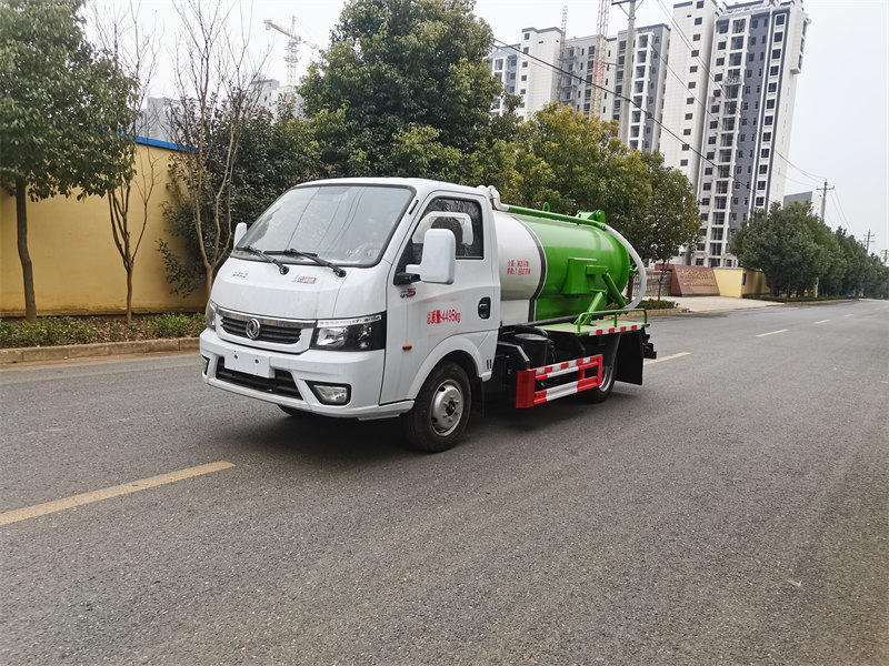 東風(fēng)途逸2.5方藍(lán)牌吸污車全柴95馬力年底促銷