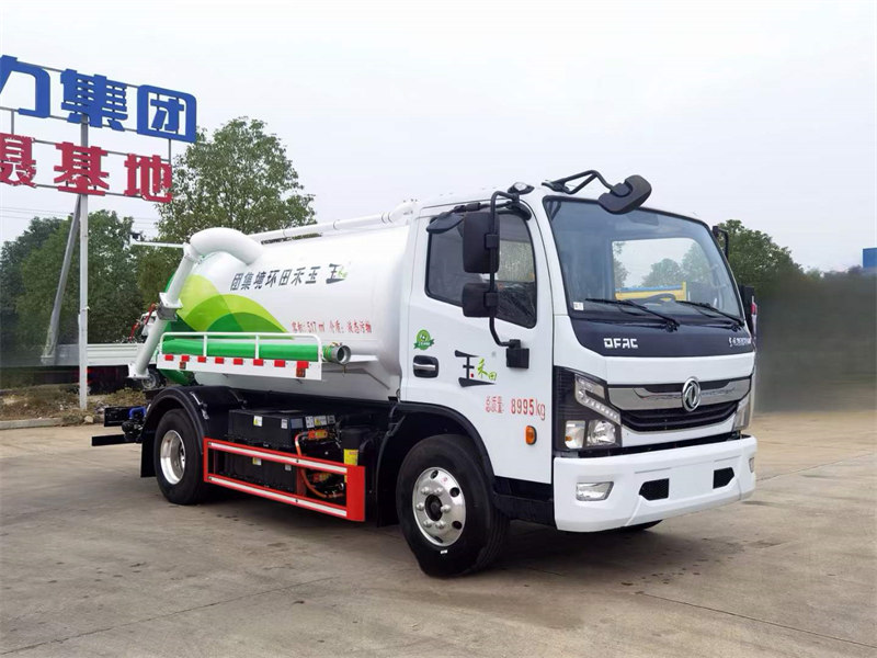 東風(fēng)凱普特純電動(dòng)吸污車底盤軸距3300mm