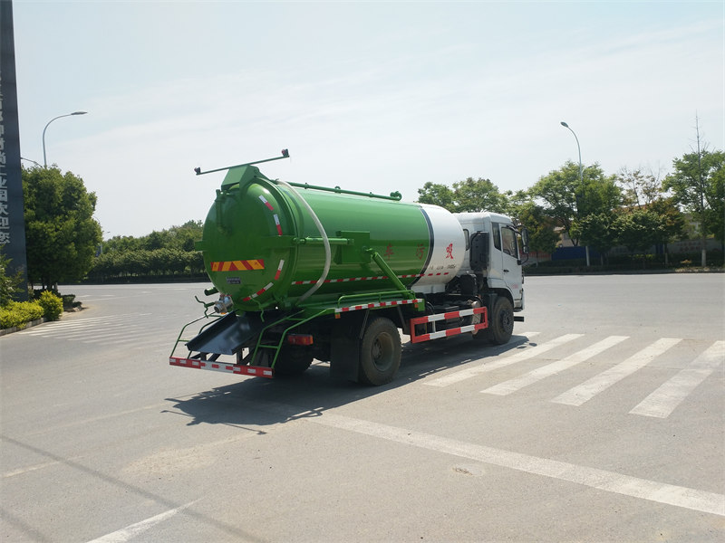 13立方東風(fēng)K6吸污車康機230馬力性價比超高
