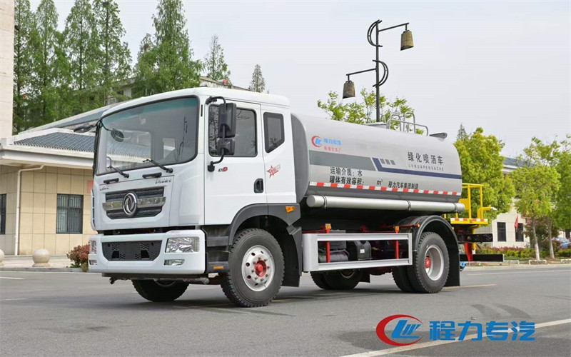 12方東風(fēng)灑水車(chē)生產(chǎn)廠家性?xún)r(jià)比高
