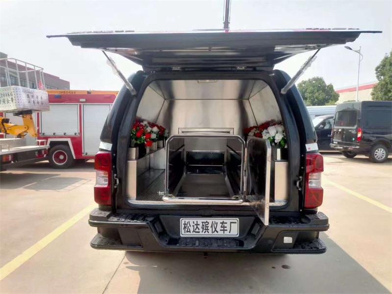 五十鈴皮卡殯儀車配備304D常溫棺或制冷冰棺