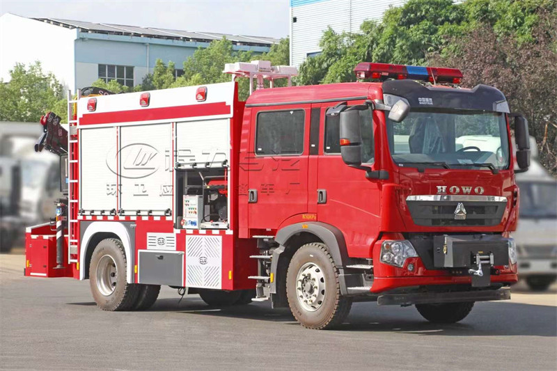 重汽豪沃搶險救援消防車軸距4700雙排駕駛室