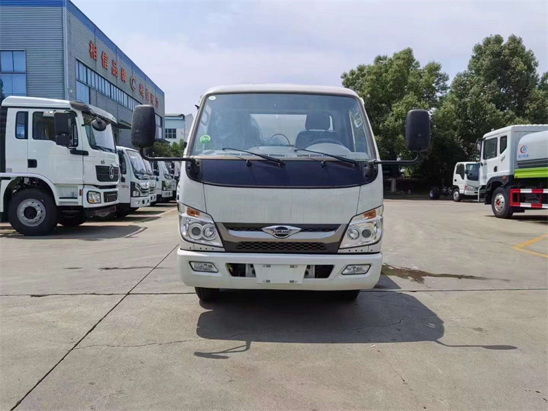 福田2.5噸霧炮車實(shí)用高效廠家直銷