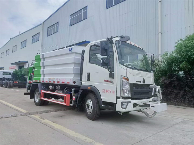 重汽豪沃7方藍(lán)牌灑水車都市環(huán)保之選全國包上戶