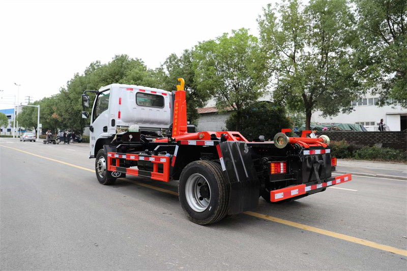 國(guó)企品牌的力量 三環(huán)車廂可卸式垃圾車 可進(jìn)地下室
