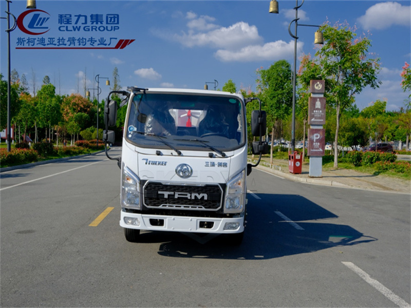 湖北三環(huán)國六藍(lán)牌重載4495KG車廂可卸式垃圾車