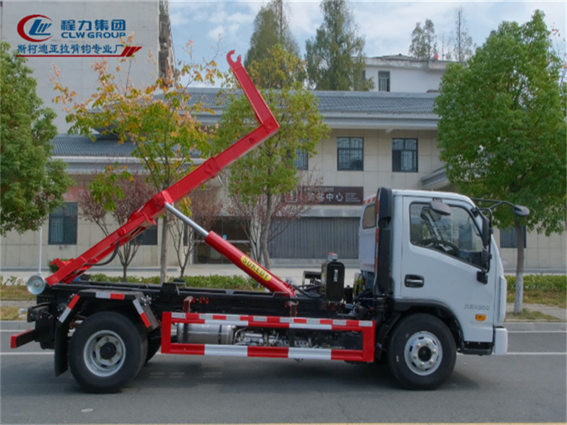 上汽躍進(jìn)國(guó)六藍(lán)牌重載車(chē)廂可卸式垃圾車(chē)