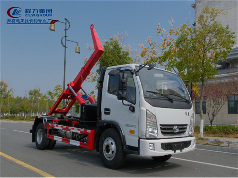 上汽躍進(jìn)國(guó)六藍(lán)牌重載車(chē)廂可卸式垃圾車(chē)