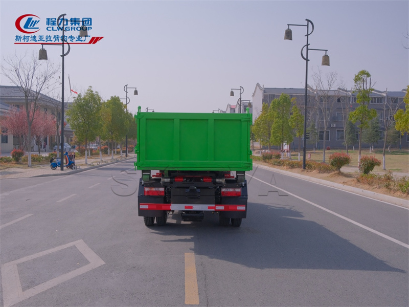 飛碟奧馳X2國(guó)六藍(lán)牌重載車(chē)廂可卸式垃圾車(chē)