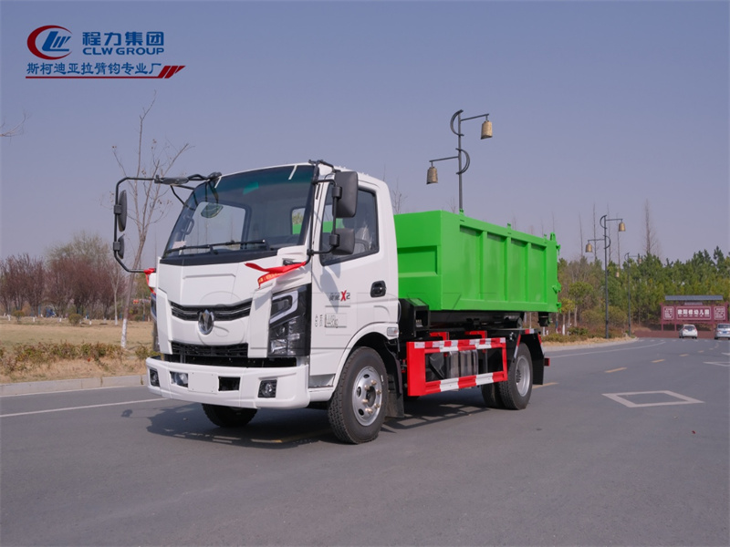 飛碟奧馳X2國(guó)六藍(lán)牌重載車(chē)廂可卸式垃圾車(chē)
