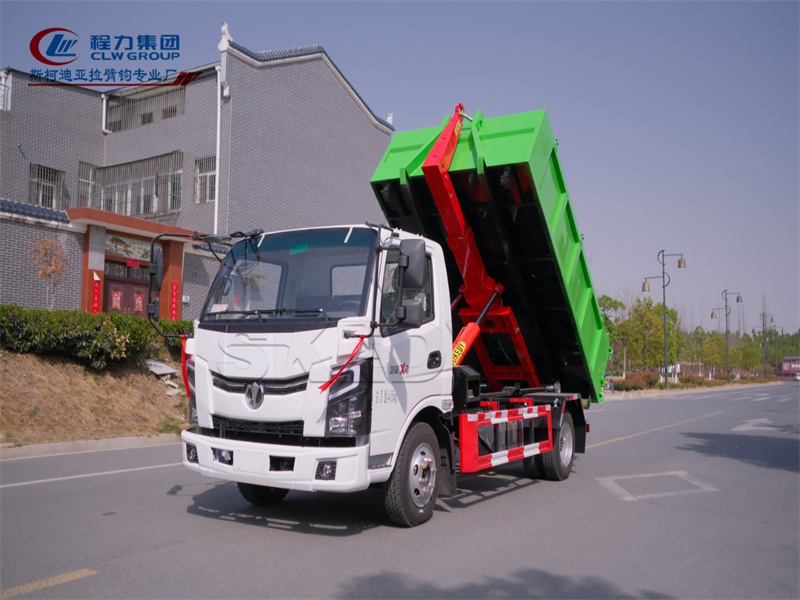 飛碟奧馳X2國(guó)六藍(lán)牌重載車(chē)廂可卸式垃圾車(chē)