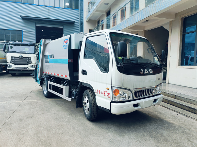 藍(lán)牌壓縮垃圾車有哪幾種