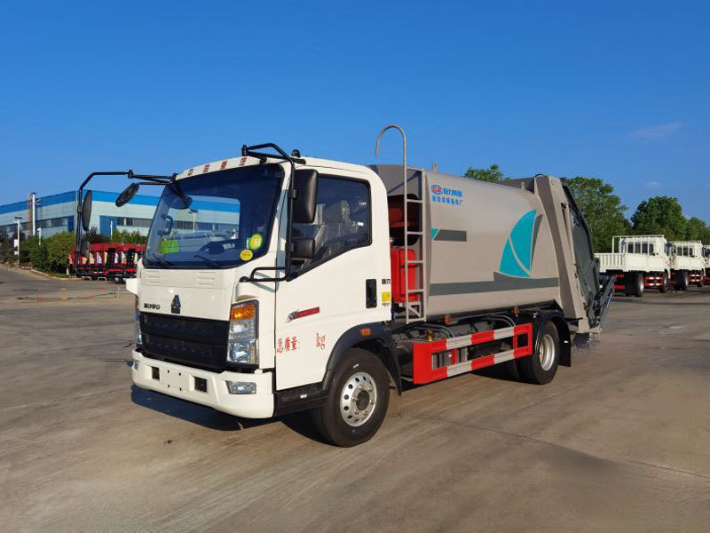 8方重汽豪沃壓縮垃圾車CL5090ZYS6BGX