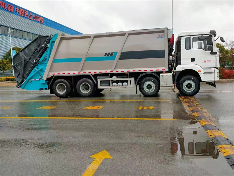 陜汽德龍M3000前四后八30方壓縮垃圾車配置