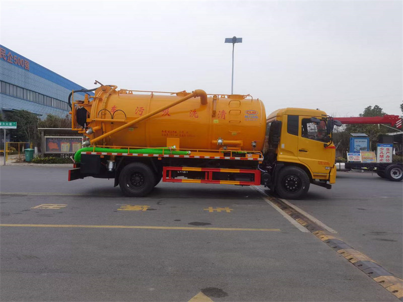 東風(fēng)天錦16方清洗污吸車康明斯230馬力發(fā)動機(jī)