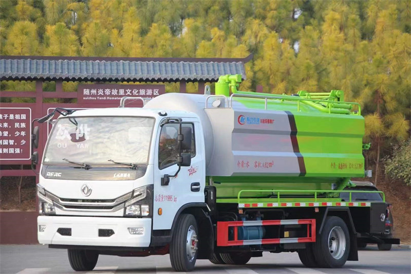 東風(fēng)大多利卡清洗吸污車高效與實(shí)用的完美結(jié)合